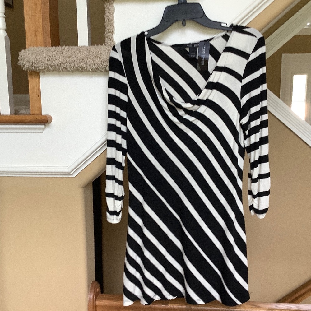 WHBM - BLACK AND WHITE STRIPED TUNIC TOP  SIZE SMALL NWT